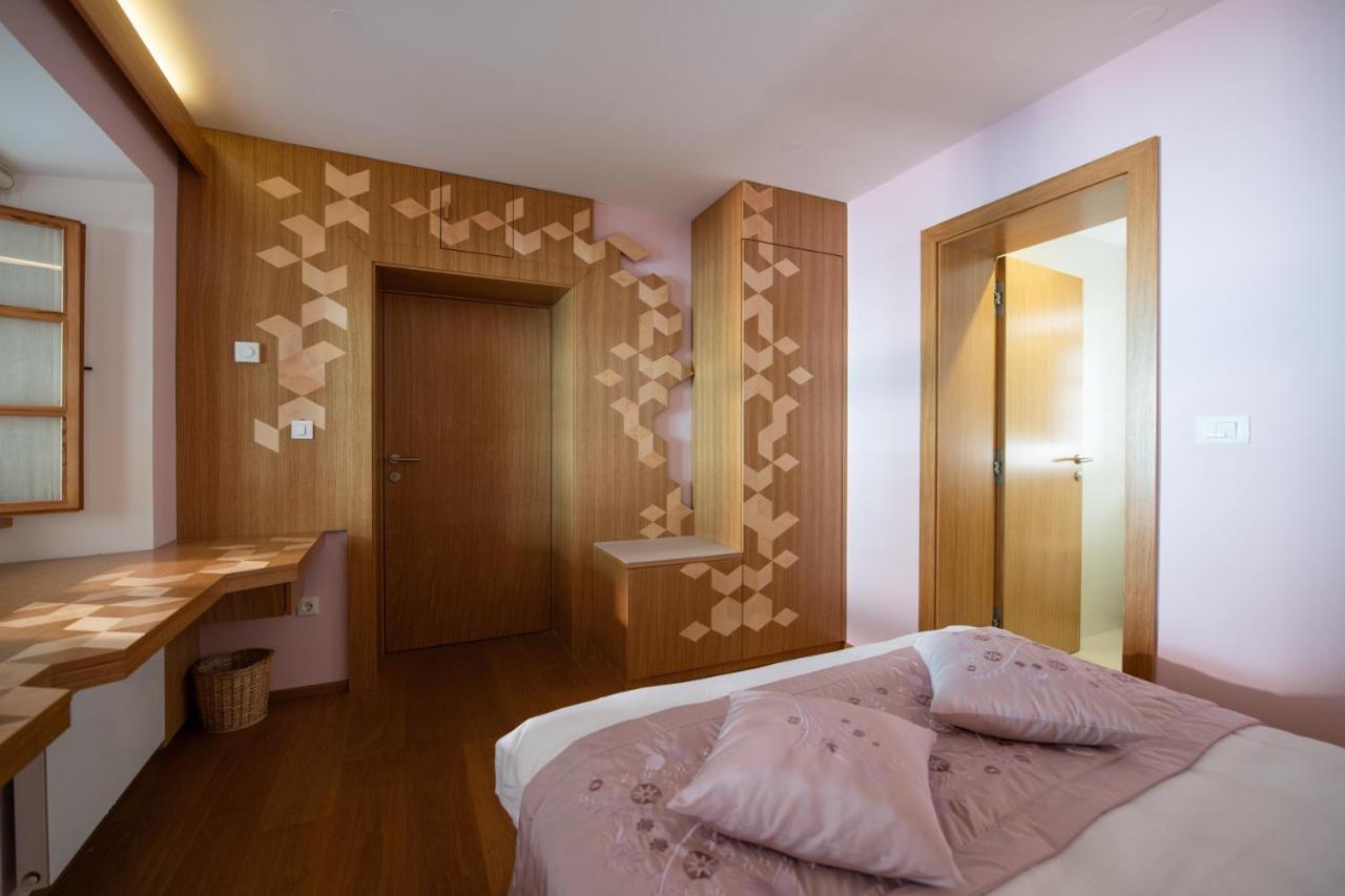 Hotel Skrabceva Domacija à Ribnica Extérieur photo