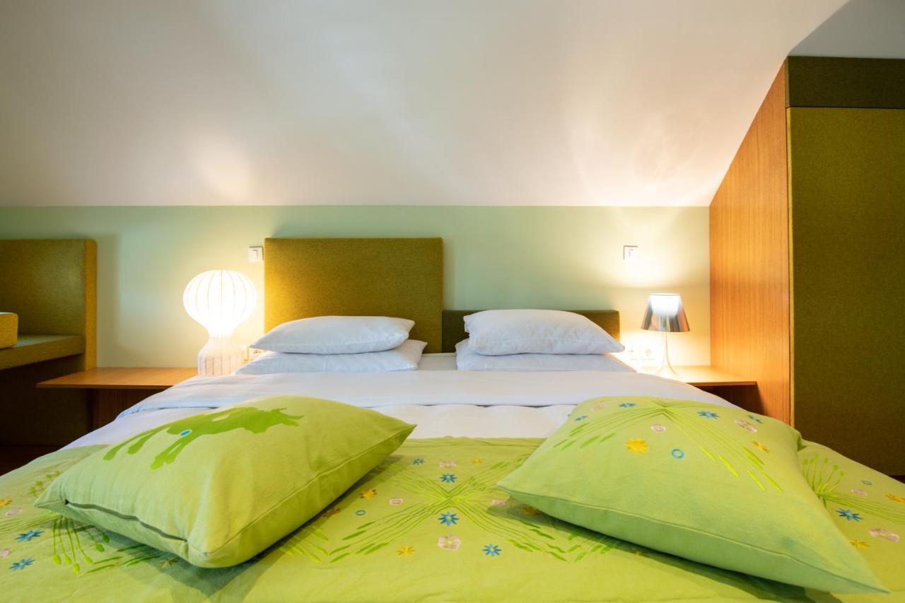 Hotel Skrabceva Domacija à Ribnica Extérieur photo