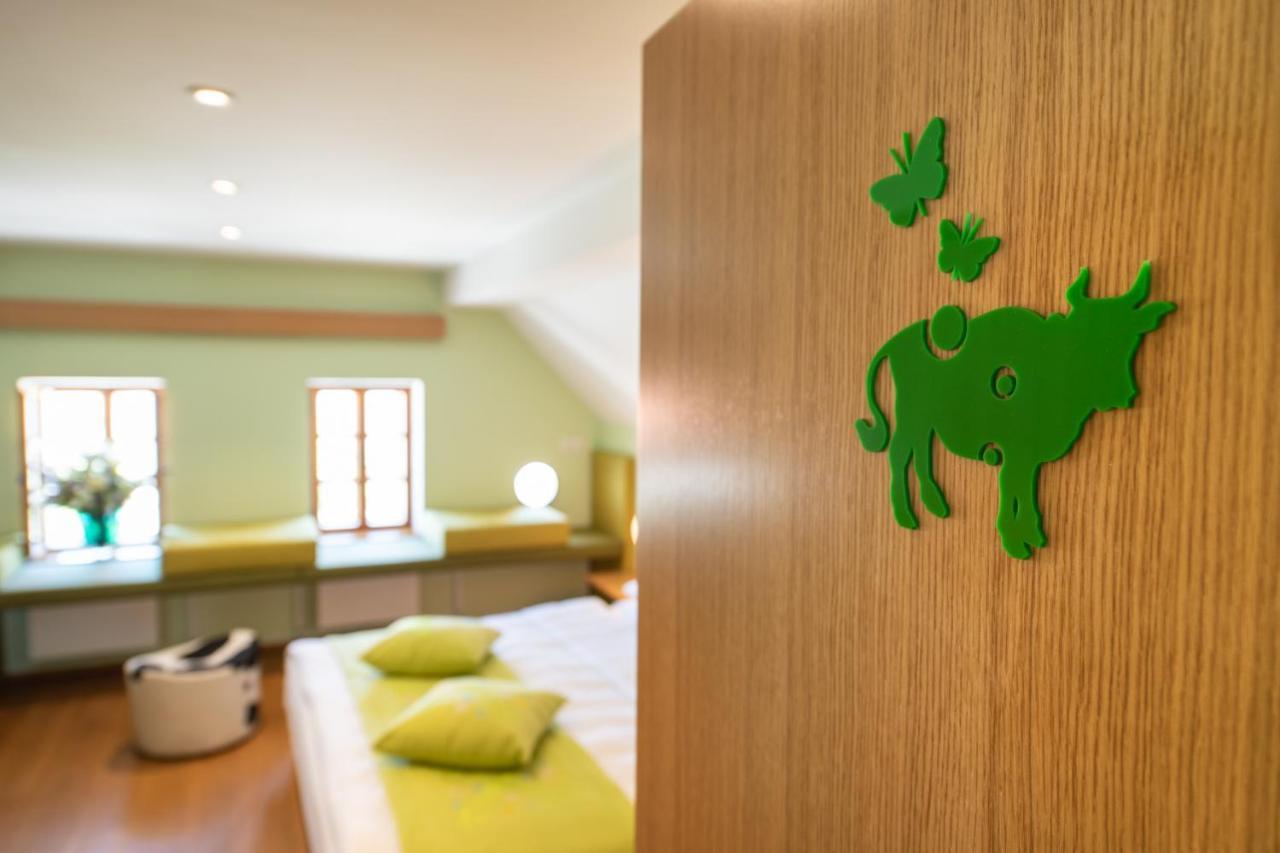 Hotel Skrabceva Domacija à Ribnica Extérieur photo